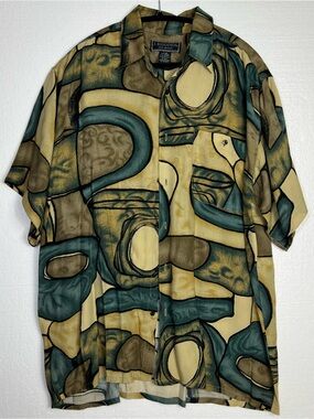 J. Riggins 100% Rayon Abstract Print Shirt Size L Green Tan Short Sleeve Vintage